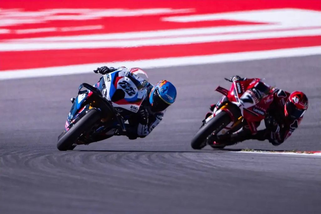 Miguel Oliveira achieves a triple podium in Portimão in Superbikes.