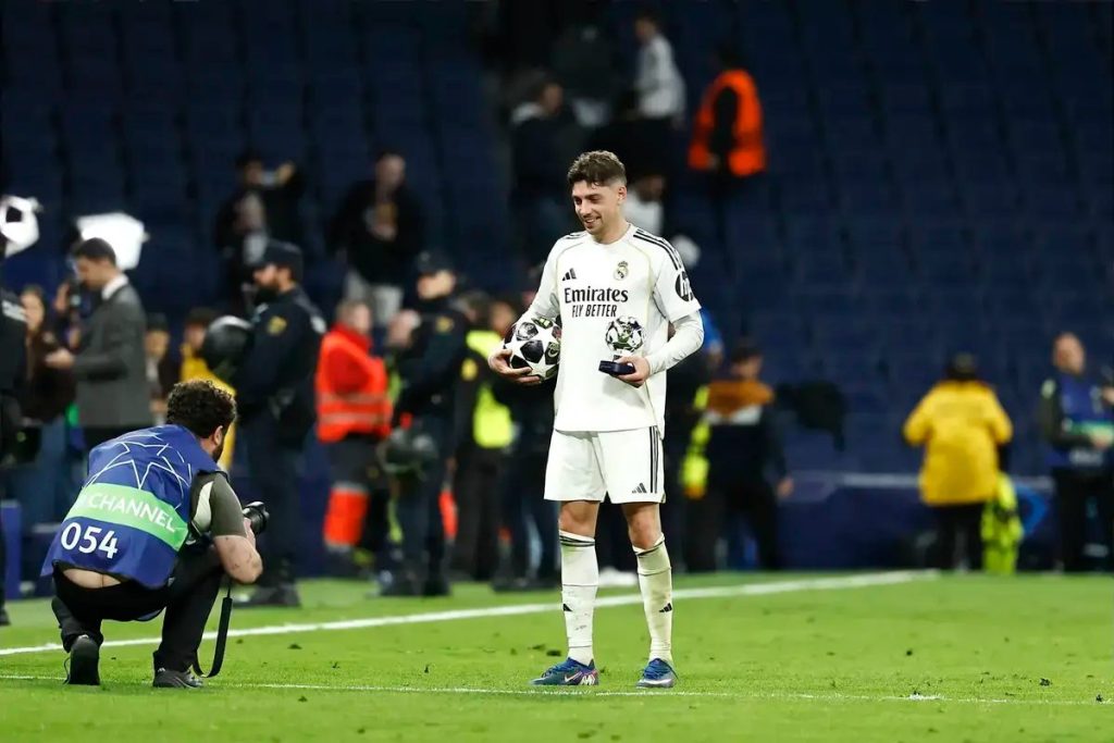 Mijatovic elogia hat-trick de Valverde como o futuro do Real Madrid