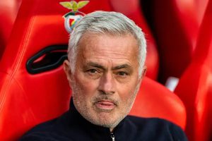 Mourinho alerta: Portugal é comum sem Ronaldo no campo