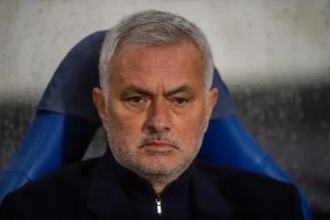 Mourinho chamado de hipócrita por Hasselbaink após caso Prestianni