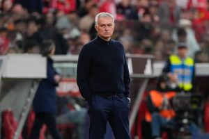 “Mourinho denies rumors about Real Madrid and talks about Benfica.”