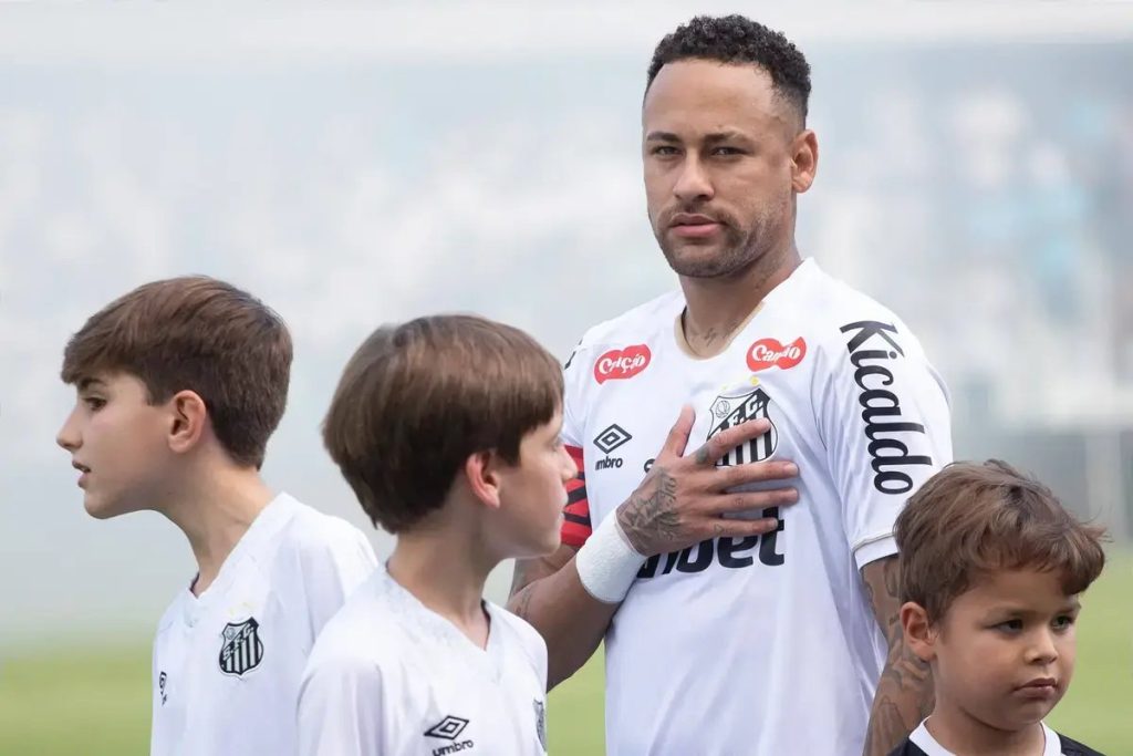 Neymar fora da convocatória do Brasil e responde à ausência de Ancelotti