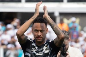 Neymar revela segredos pessoais em série no youtube sobre motos e medos