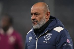 Nuno Espírito Santo is preparing legal action against Nottingham Forest.