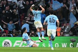 O’Reilly radiante após a vitória na final da EFL Cup
