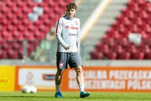 Oskar Pietuszewski: O novo prodígio do FC Porto a seguir lewandowski