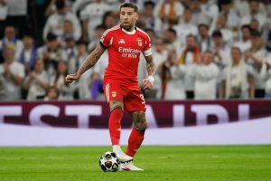 Otamendi e Leandro Barreiro em dúvida para o clássico do Benfica