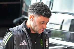 Oxlade-Chamberlain elogia arteta como líder desde os tempos de jogador