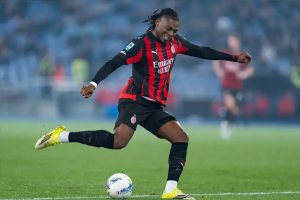 Rafael Leão bids farewell to Milan: Uncertain future for the Portuguese star.