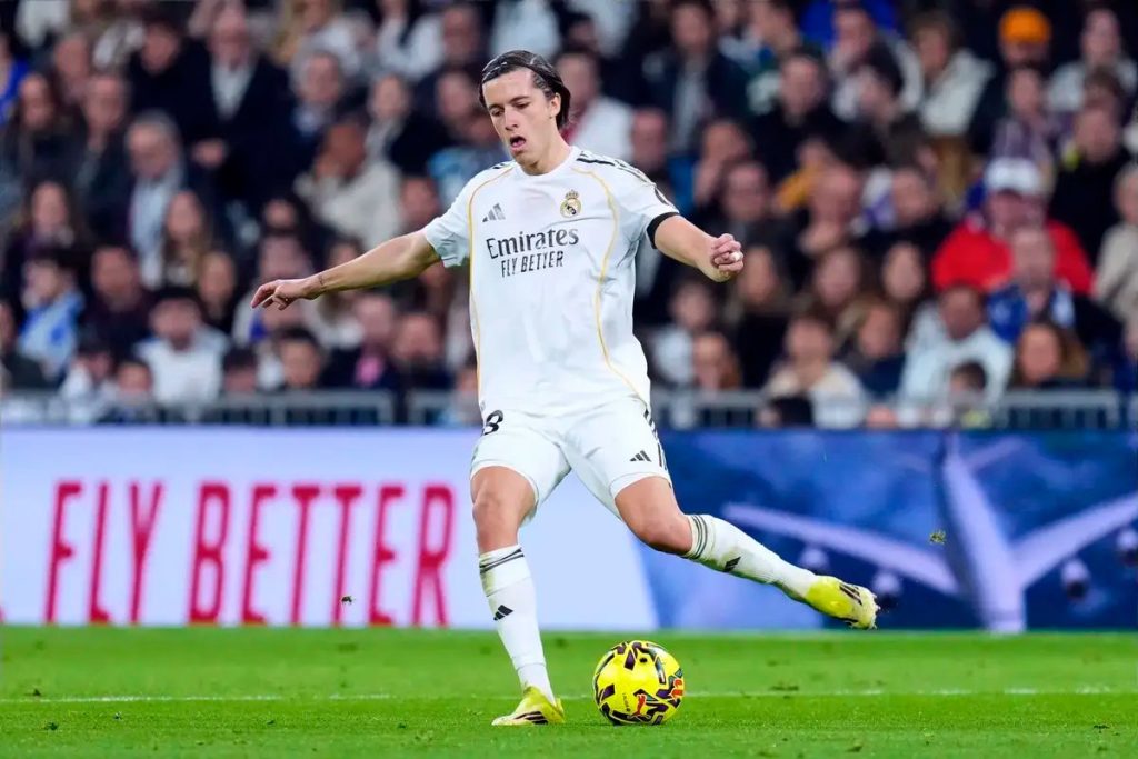 Real Madrid confronta dilema com Carreras em jogo decisivo