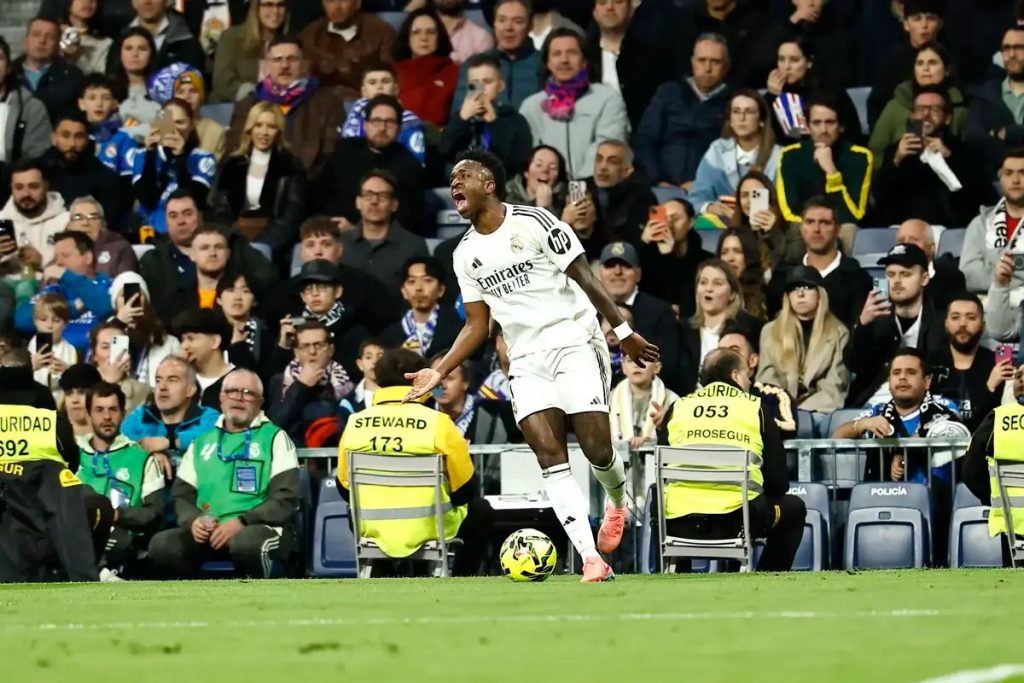 Real Madrid multado em €15 mil após saudação nazi de adepto contra Benfica