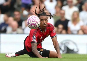 Rio Ferdinand criticizes Lenny Yoro from Man United for getting into too much trouble.