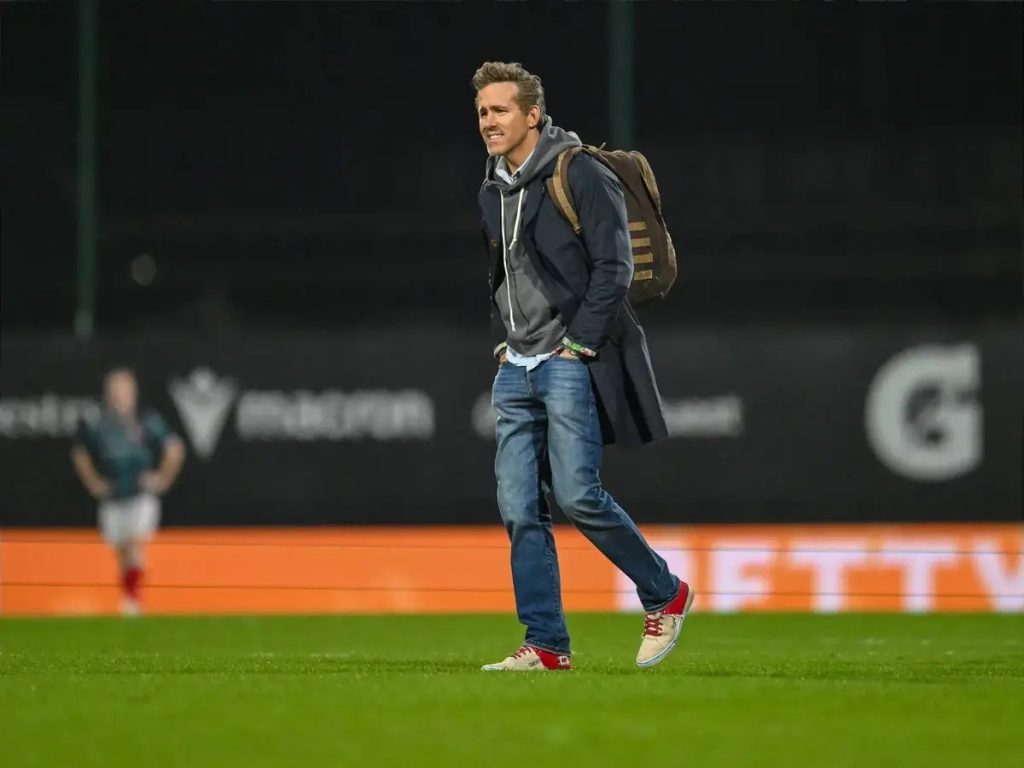 Ryan Reynolds orgulhoso do Wrexham apesar da derrota frente ao Chelsea