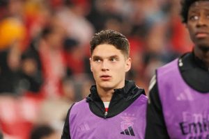 “Sudakov shines at Benfica and faces the challenge of securing a starting position.”