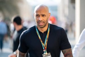 Thierry Henry revela que muitos não querem que o Arsenal vença o título da Premier League