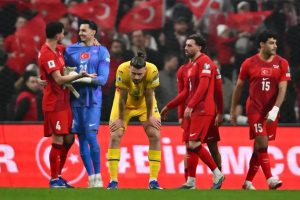 Turquia triunfa com Deniz Gul no banco e avança para a final do play-off do mundial 2026