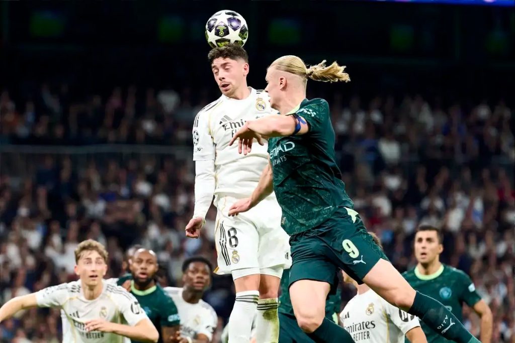 Valverde brilha com hat-trick na vitória avassaladora do Real Madrid sobre o Man City