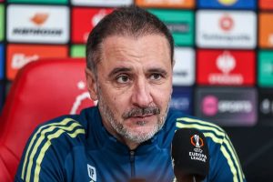 Vitor Pereira garante que tudo está em aberto após empate com o Midtjylland