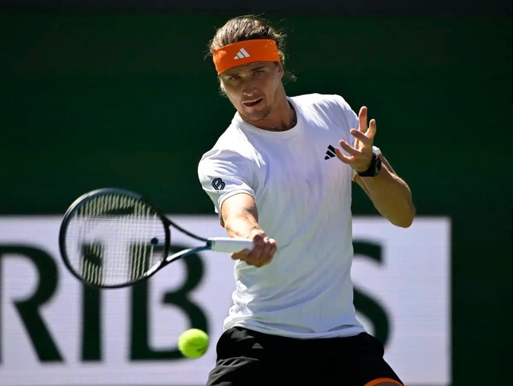 Zverev advances in Indian Wells while Shelton is eliminated and Paolini shines.