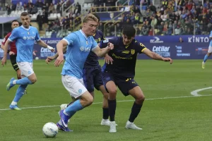 Napoli surpreendido em Parma e perde hipóteses de pressionar Inter