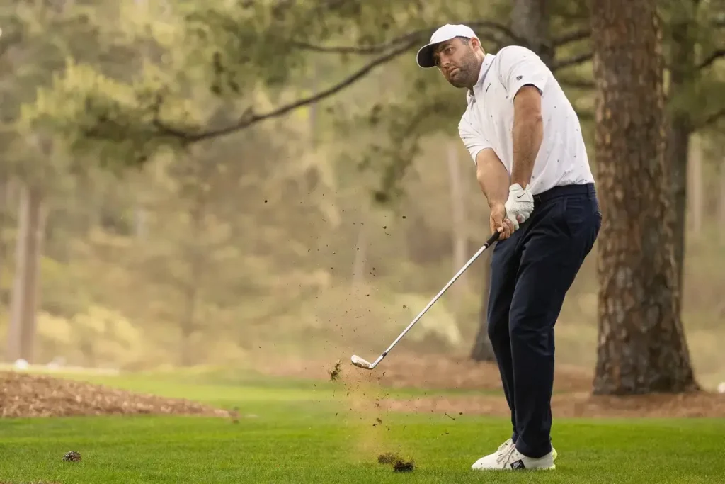 Scottie Scheffler dá espetáculo e luta pelo Masters com 68