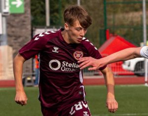Nottingham Forest e Southampton lutam por jovem talento do Hearts