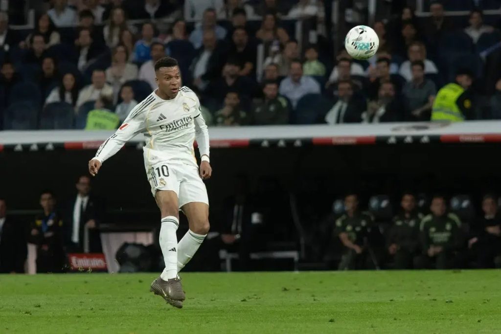 Arbeloa responde a Mbappé: ‘likes’ não me incomodam