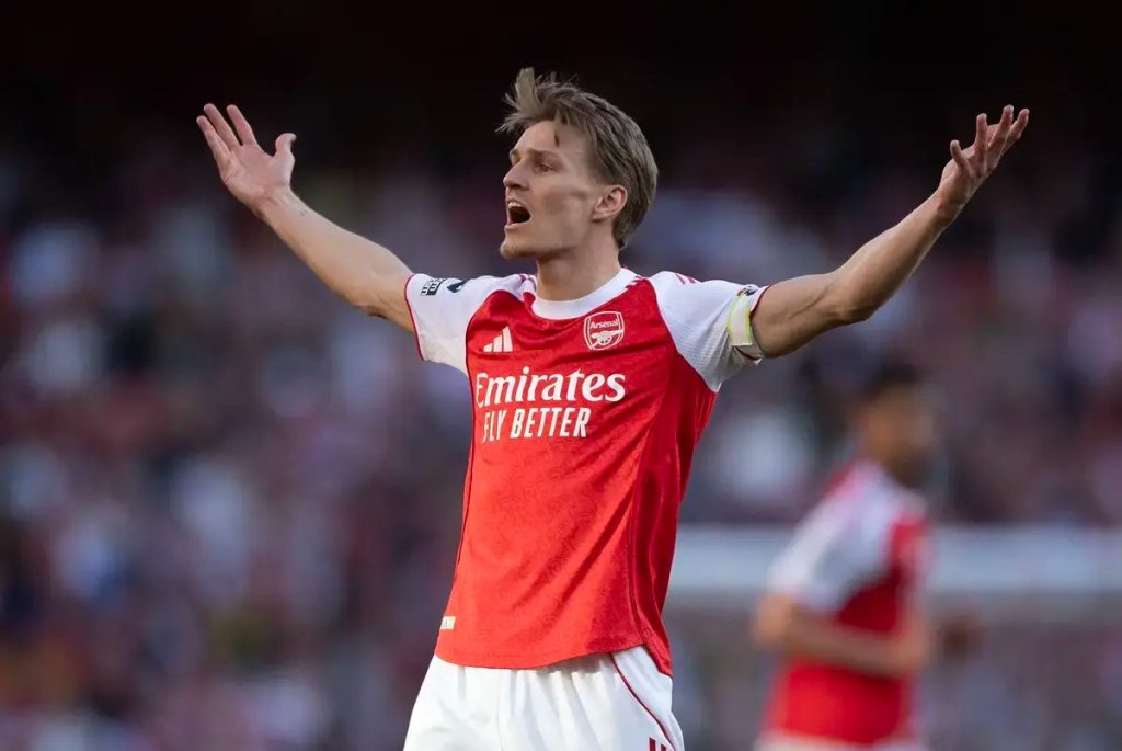 Arsenal em busca da glória na Champions League contra o destino