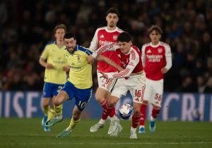 “Can Arsenal collapse? Upcoming games will decide the season.”