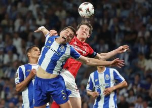 “Bednarek appeals to forget Martim’s own goal to move forward.”