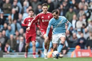 Bernardo Silva faz história e torna-se o português com mais jogos na Premier League