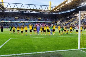 Borussia Dortmund shines with a rout over Freiburg in the Bundesliga.