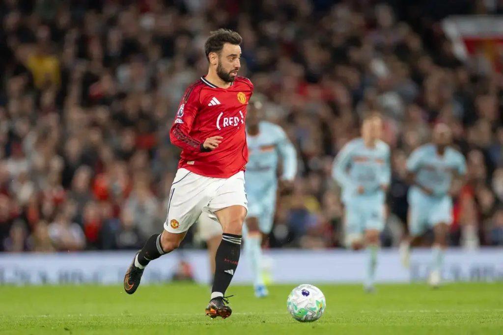 Bruno Fernandes a um passo de igualar recorde histórico na Premier League