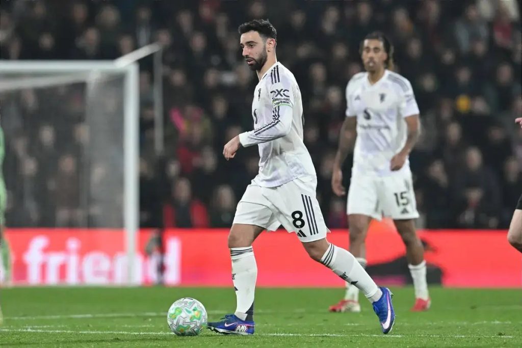Bruno Fernandes pode ficar no Manchester United após rumores