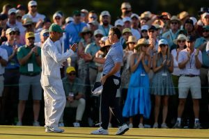 Caddie Harry Diamond earns 450,000 dollars with Rory McIlroy’s victory.