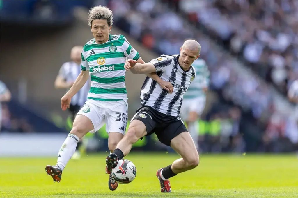 Celtic humilha St Mirren e avança para a final da Taça da Escócia