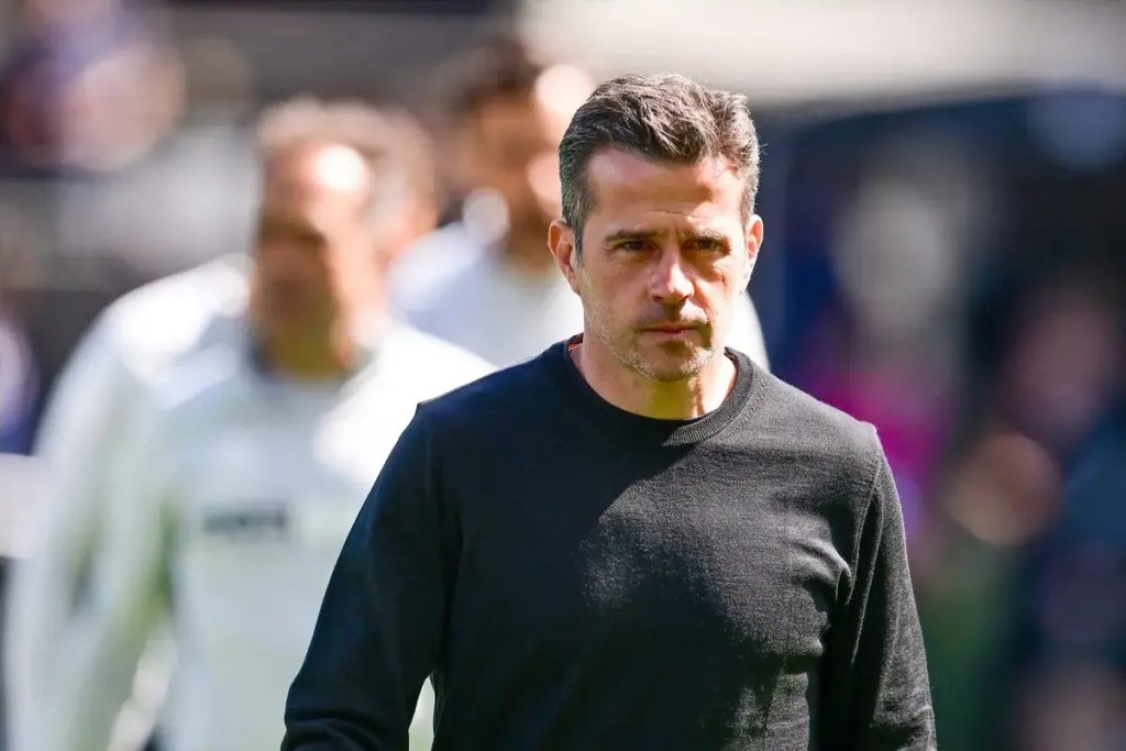 Chelsea is considering Marco Silva, but fans prefer another coach.