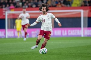 Chelsea em crise após declarações de Cucurella e Fernández