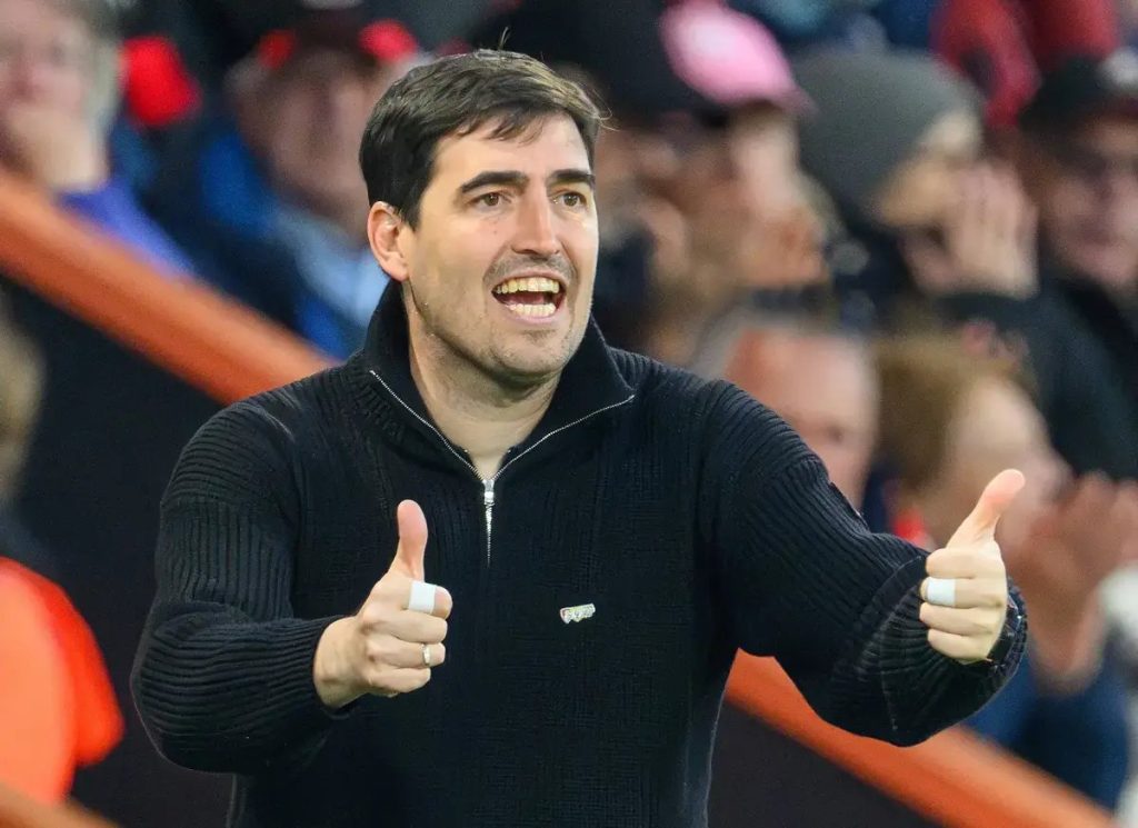 Chelsea inicia conversações com Andoni Iraola para novo treinador