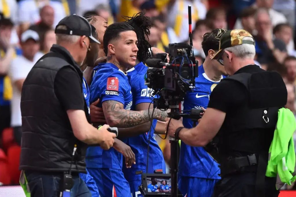 Chelsea na final da FA Cup após vitória sobre o Leeds