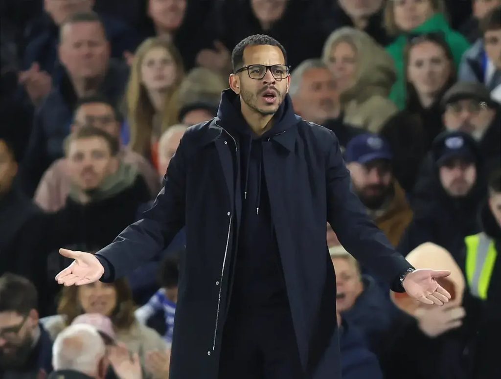 Chelsea sem treinador: O que vem a seguir após a saída de Rosenior?
