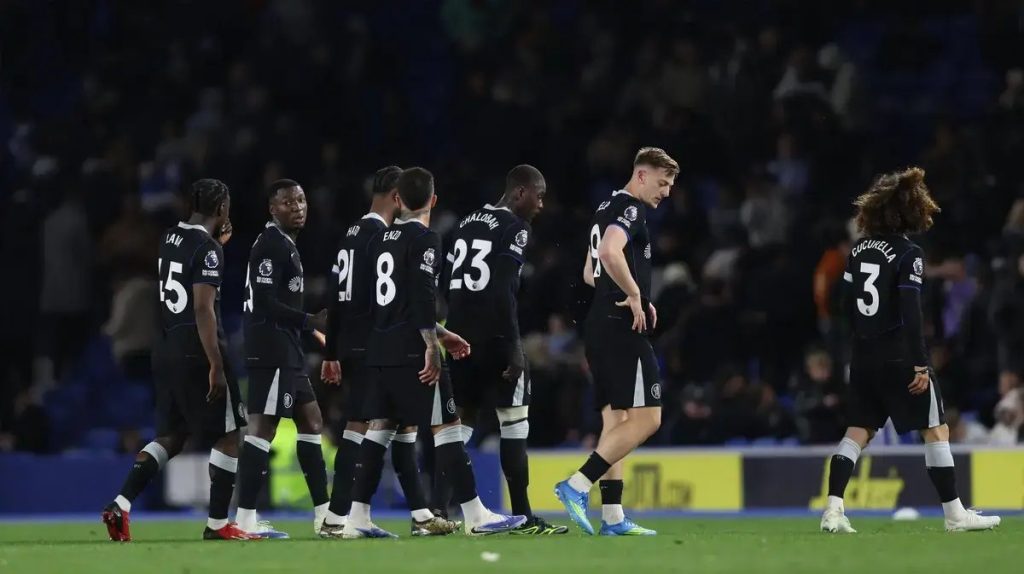 Desorientação no Chelsea: Jogadores não entendem táticas de Rosenior