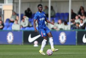 Diakite signs professional contract with Chelsea.