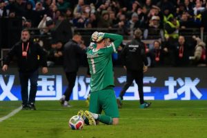 Scandal in the playoff: 14-year-old boy stole the paper with the instructions for saving penalties from Donnarumma.