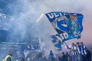 FC Porto fined over 10,000 euros for insults directed at Mourinho.