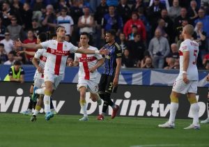 Genoa secures a decisive victory and ensures its stay in Serie A.