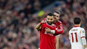 Gerrard advises Salah to leave Liverpool without any controversy.