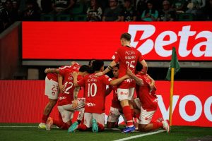 Gonçalo Paciência brilha ao marcar contra Sporting e Benfica