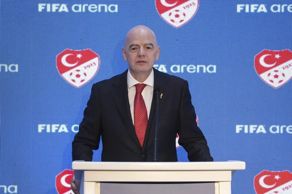 Infantino garante a presença do Irão no mundial de 2026