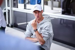 Jannik Sinner elogia Arthur Fils: Cuidado com o talento francês